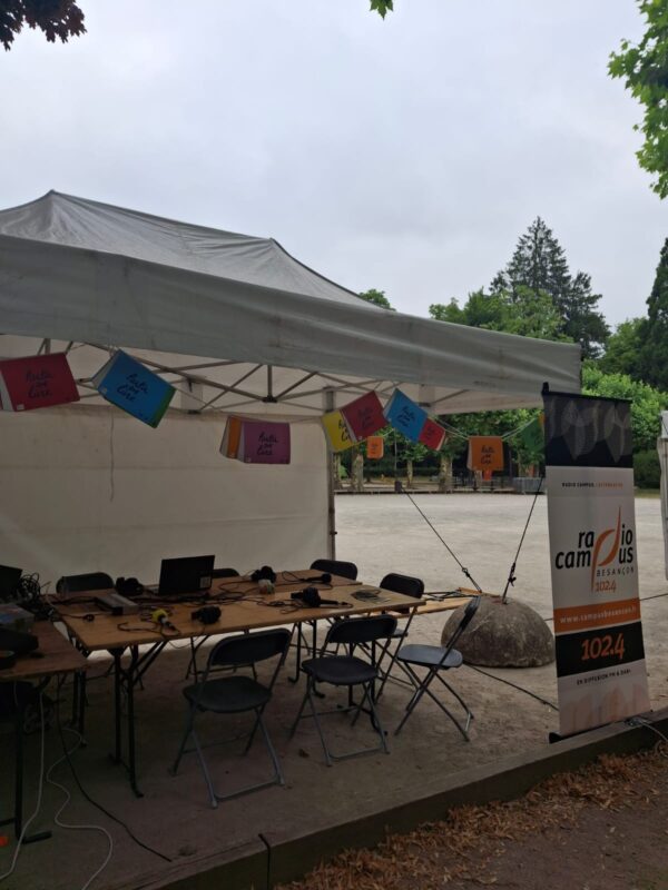 03-07-25 | LIVRODROME : avec les élèves du collège Briand (Lons-Le-Saunier)
